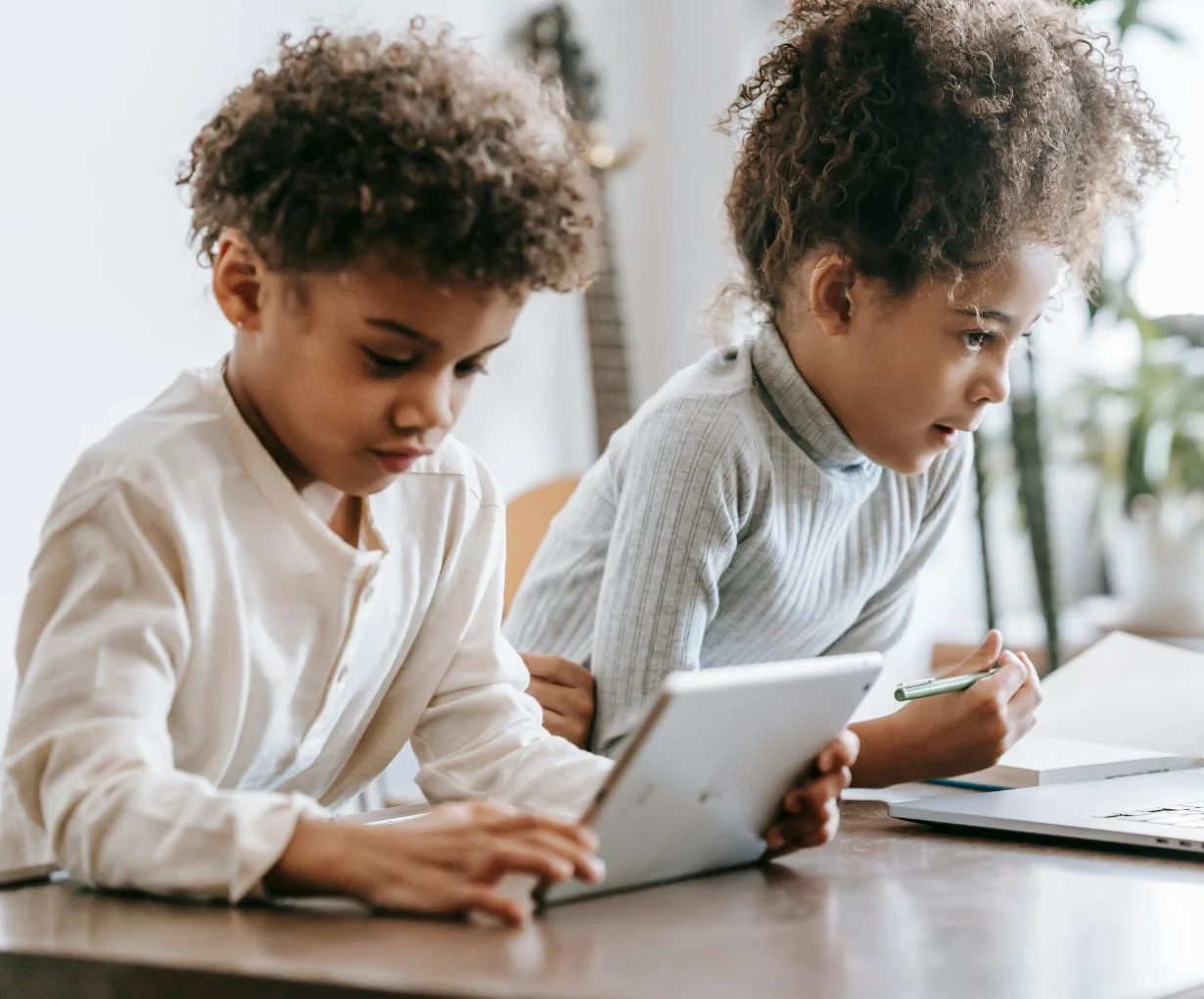 You are currently viewing The Best Tablet for Kids: A Comprehensive Guide for Parents